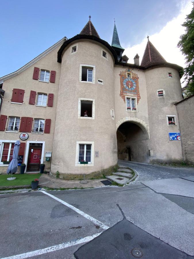 Vivez Un Conte De Fee Dans La Piece Ronde D'Une Tour Medievale ポラントリュイ エクステリア 写真