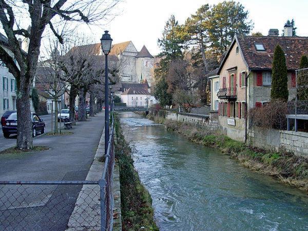 Vivez Un Conte De Fee Dans La Piece Ronde D'Une Tour Medievale ポラントリュイ エクステリア 写真