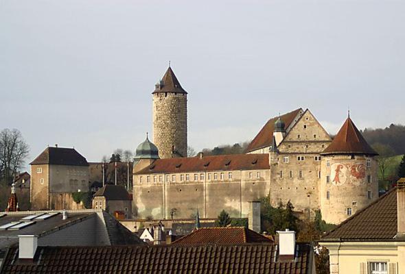 Vivez Un Conte De Fee Dans La Piece Ronde D'Une Tour Medievale ポラントリュイ エクステリア 写真